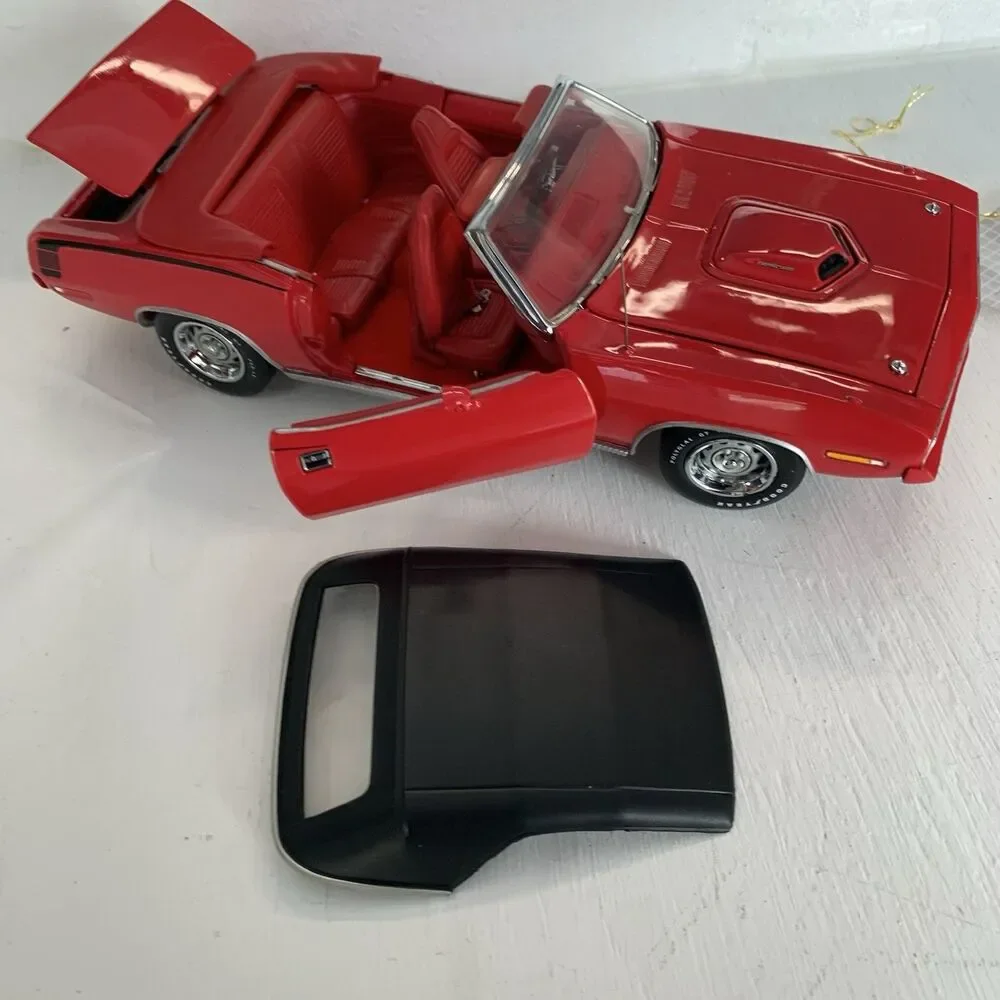 Franklin Mint 1:24 1970 Red Plymouth 